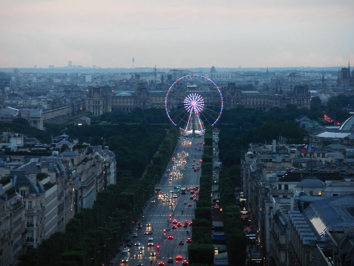 Paris vista de cima do Arco de Triunfo